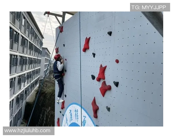 成都攀岩队灵活性探秘：如何在挑战中不断突破自我极限